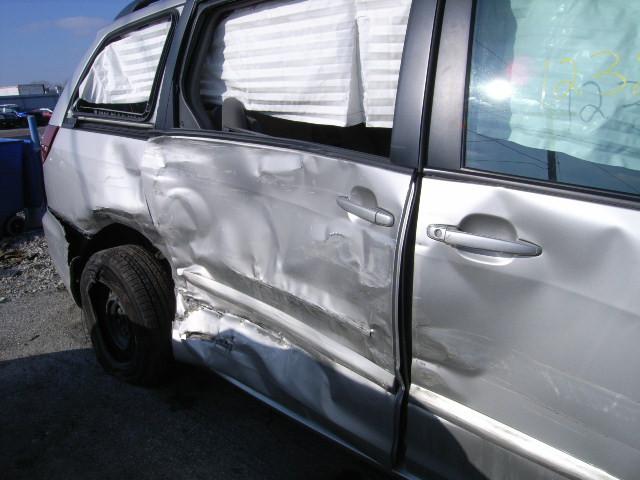 09 toyota sienna hood hinge