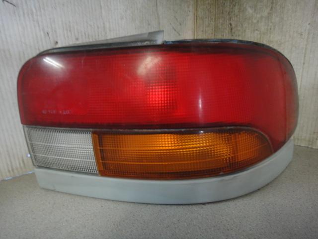 Impreza outback wagon tail light 01 00 99 98 97 96 95 94 93 subaru 4 door rh