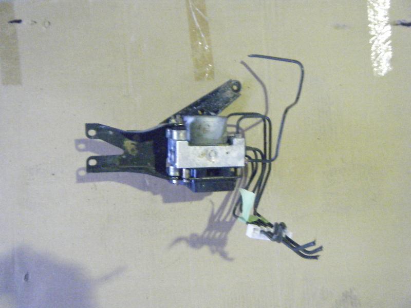 2003 2004 2005 2006 mitsubishi lancer evolution abs module motor pump brake oem