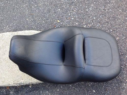 Harley touring seat p52164-10