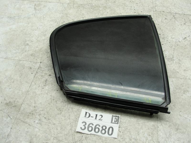 07 08 g35 sedan right passenger side rear back door small vent glass window