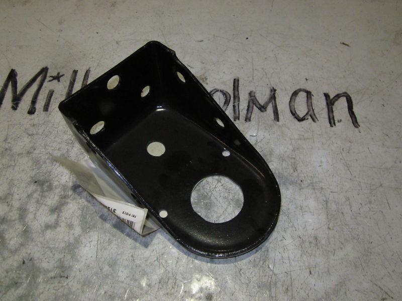 Gm oem part 15538240 support bracket (shelf a29)