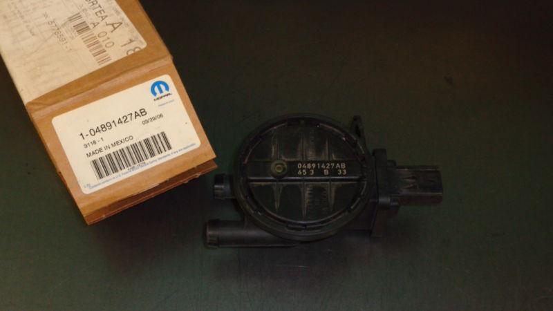 New oem nos mopar leak detection pump 4891427ab dodge plymouth chrysler 2003-07