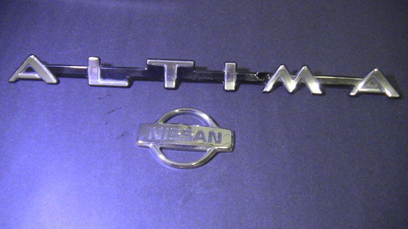 Nissan altima 96 emblem badge decal trunk rear logo 