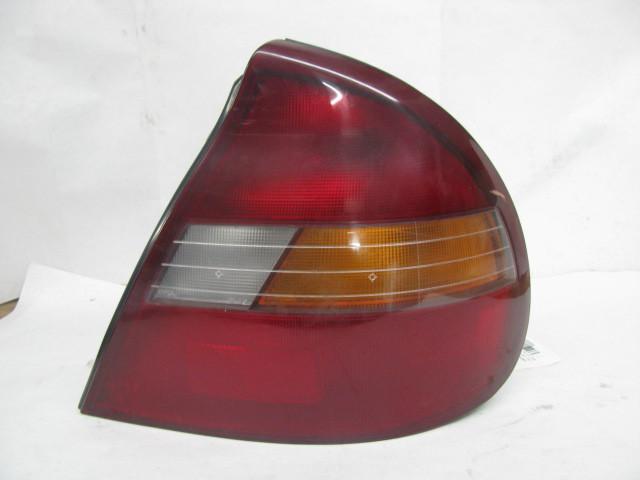 Tail light hyundai sonata 1997 97 1998 98 right 22022