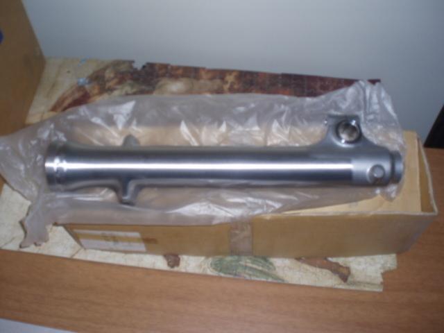 Gn250 1982-1988 tube, outer rh     new nos-suzuki-parts.com