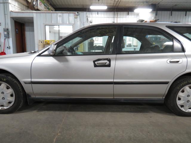 1996 honda accord door latch driver left front 2461900