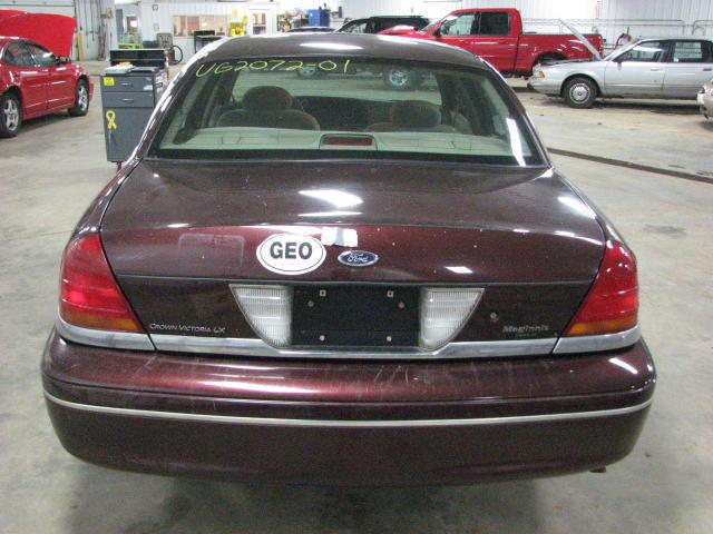 2001 ford crown victoria outer tail light lamp lower right