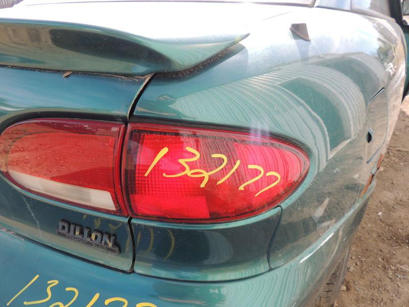 97 98 99 cavalier r. tail light quarter panel mounted 428337