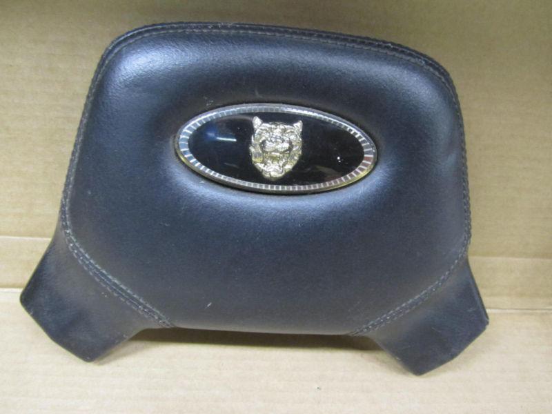 Jaguar xj6 steering wheel horn pad with emblem # 17356e # bec10387