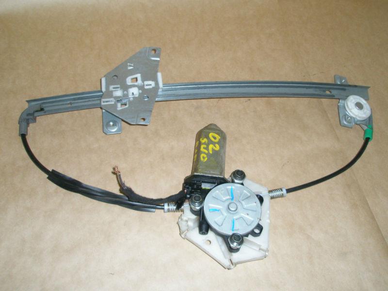 2000-2004 volvo s40/v40 right front window regulator w/ motor -- 30623449