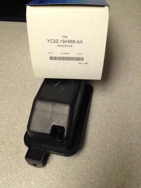 Oem ford vacuum resrvoir e-series (yc2z*19a566*aa)