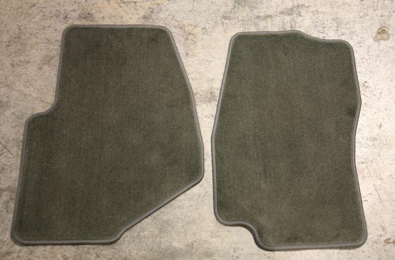 Gm # 15116705 floor mats front premium carpet pewter new warranty genuine oem