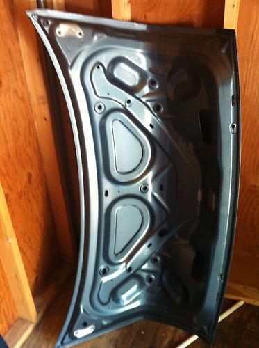 Chrysler 300 trunk lid