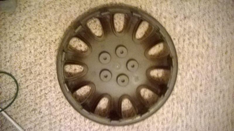 Generic hubcap, 11 spoke, 5 lug, 15.5" wide