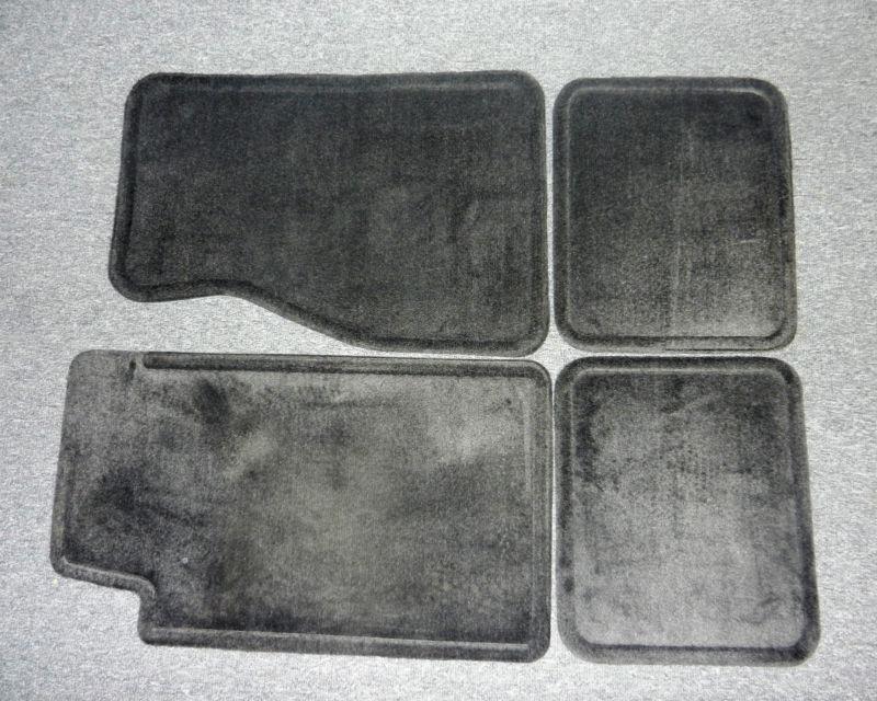 Camaro/firebird convertible ebony floor mat set f&r new gm