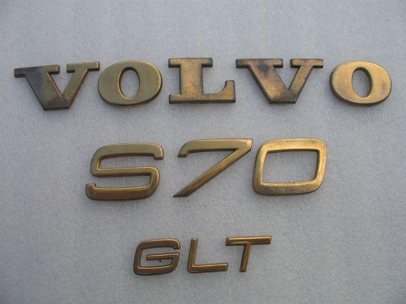 98 99 00 volvo s70 glt rear trunk gold emblem logo set