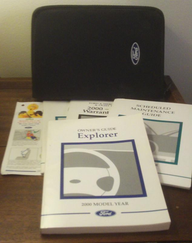 2000 ford explorer owner's manual (with zippered case)