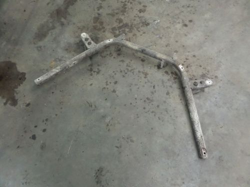 05 bombardier outlander 400 ho 4x4 can-am front sub frame fender mount bracket b