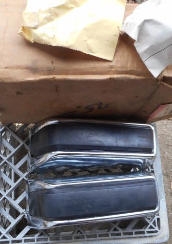 Nos 1974 1975 pontiac catalina bonnevile front bumper guards  989261 gm