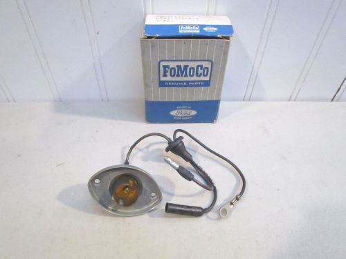 Nos 1965-1967 ford e-100 econoline license plate light body &amp; wiring..new in box
