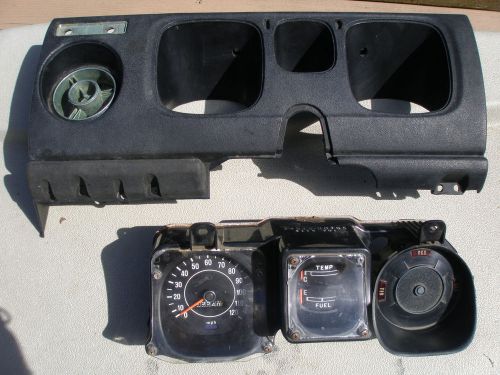 1969 1970 1971 1972 datsun 510 1600 instrument cluster speedometer fuel gauges