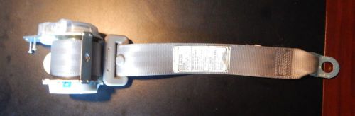 2007 toyota sienna seat belt retractor oem model#a0188