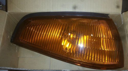 Ford laser kf kh 1990 - 94 front rh indicator lamp lens light cheap fkf2000ner