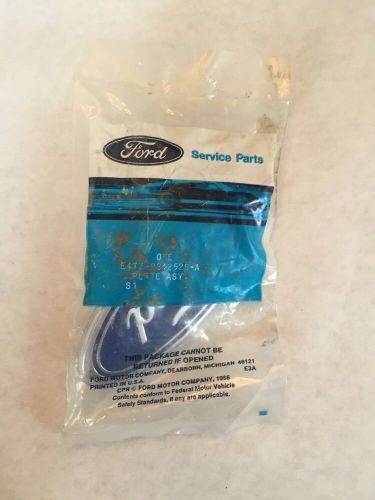 Nos 1984 1985 1986 ford bronco tailgate emblem e4tz-9842528-a new original ford