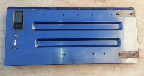 Jeep wrangler yj tailgate blue with key