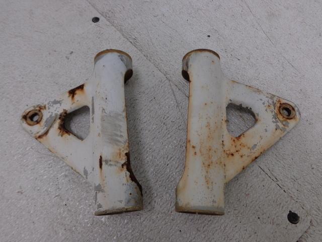 1984 yamaha dt125 dt 125 headlight head light ears brackets mounts