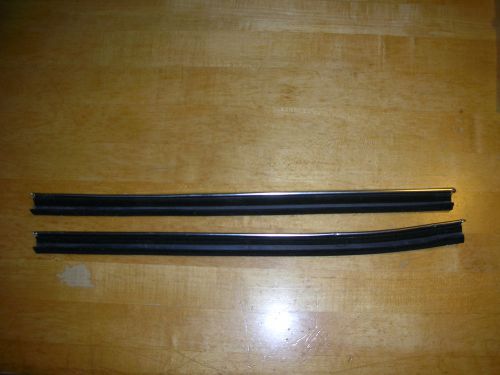 67 1968 1969 nos gm camaro inner quarter window felt weatherstrip fuzzy 7725935