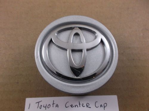 00-04 toyota matrix camry avalon yaris wheel center cap 42603-ae020 oem j191