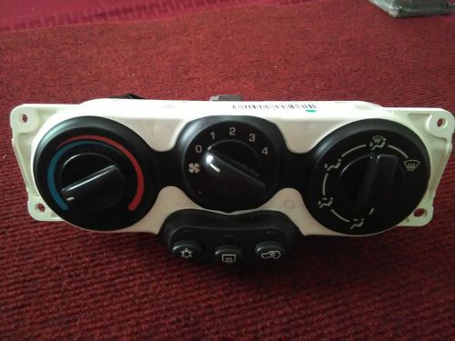 04-05 saturn vue ac heater climate control oem p/n # 22723822