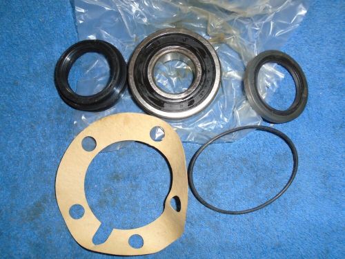 Toyota hi-ace rh11, rh20, rh32 2/1977-1982 nos moprod rear wheel bearing kit