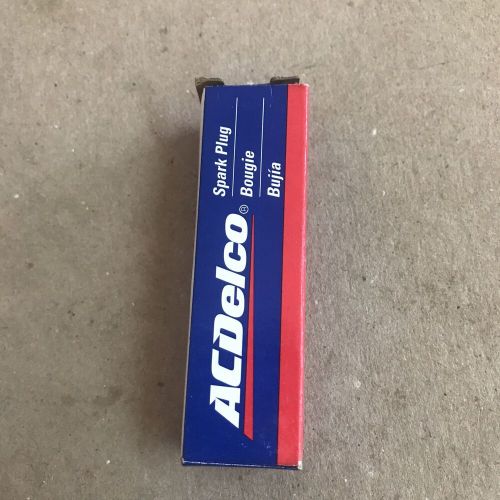 Acdelco r45 suburban dispatcher el camino 14 mm thread conventional spark plug