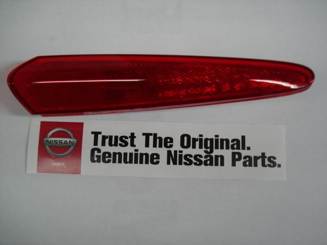 Nissan maxima 2000-2001-2002 left rear marker lamp assembly =free shipping=