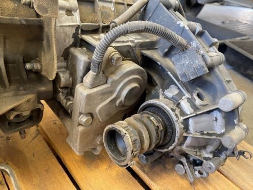 Used 06 silvk2500 diesel transfer case 263xhd can fit 03-07 duramax truck ship