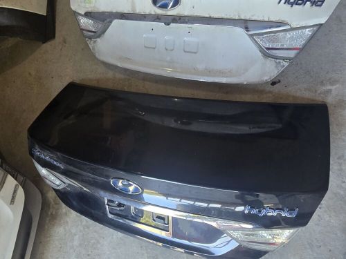 2011-2014 hyundai sonata hybrid trunk deck lid  no spoiler no canera sona002