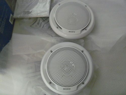 New open box sony cdxr-30mpkgmarine uv weather resistant 2 sony speakers cd/m