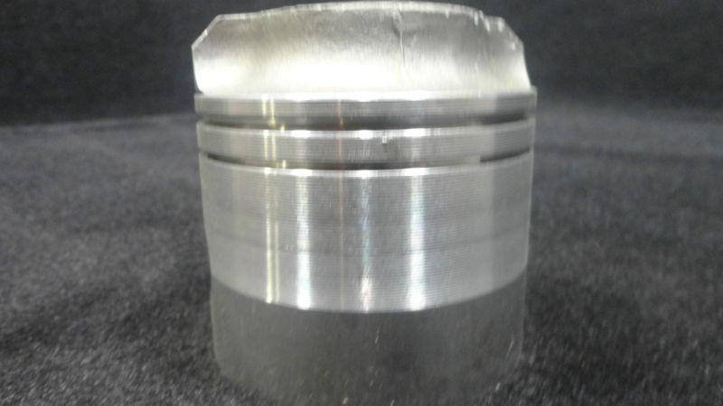 Piston head #0385478,#385478 johnson/evinrude 1973 85hp outboard boat motor #3