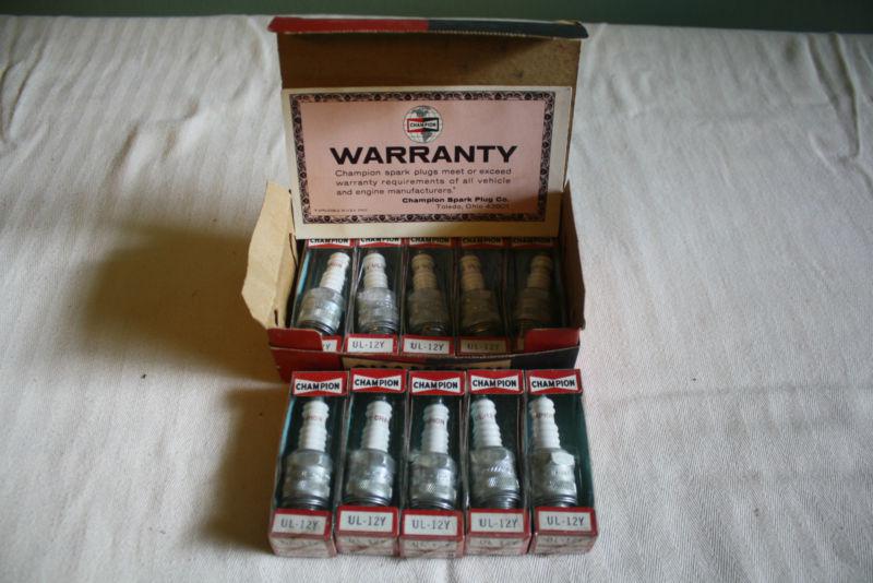 Champion ul-12y spark plugs vintage nos complete box of 10