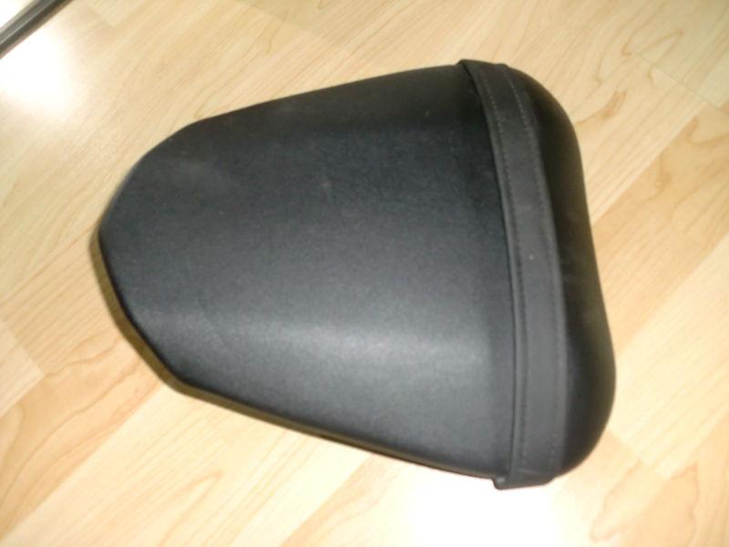 yamaha r6 passenger seat