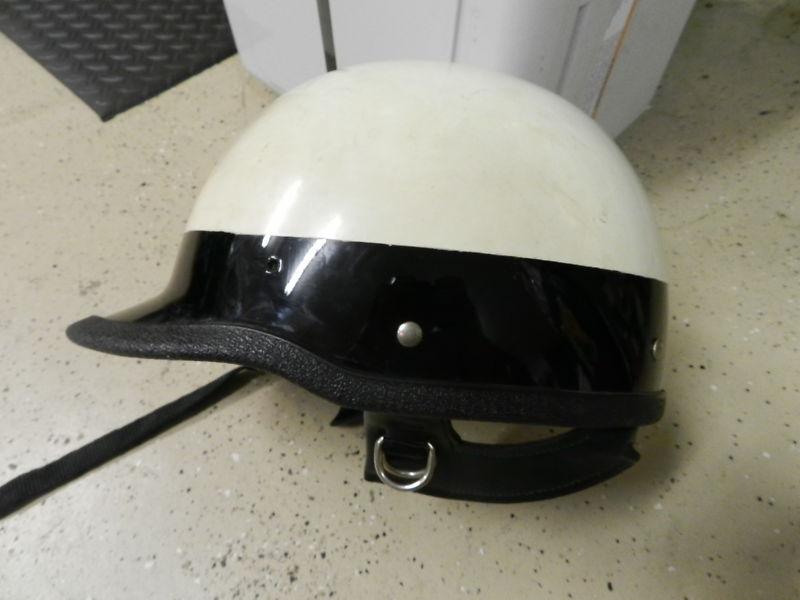 Harley vintage knucklehead flathead panhead shovelhead buco bates police helmet 