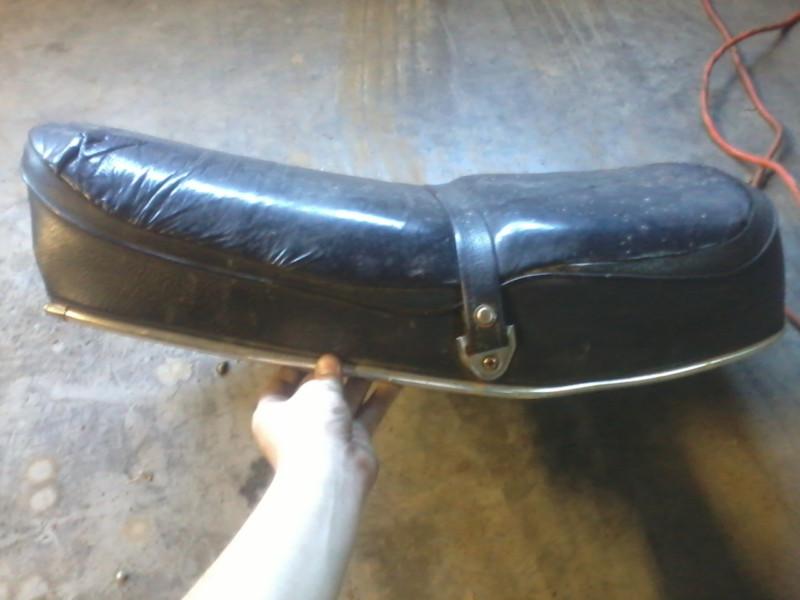 Honda cb360 seat, great condition