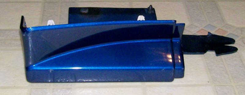 Nice 99-04 mustang gt oem lh front fender trim for side skirts / ground effects