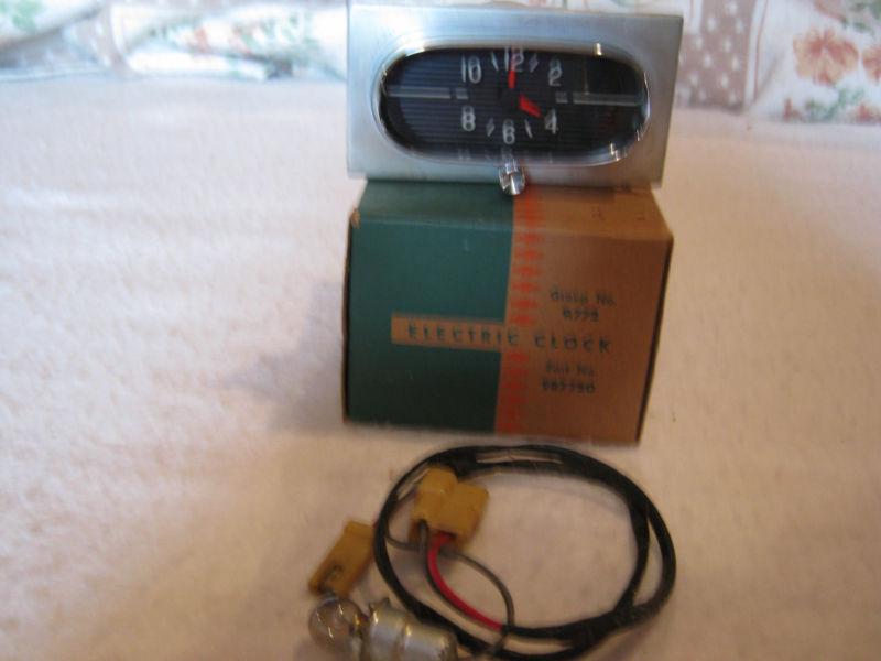 1958 chevrolet impala nos dash clock