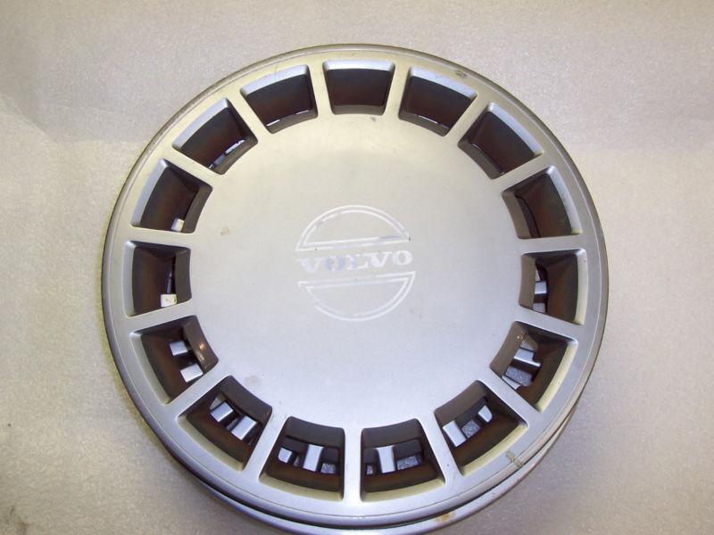 Volvo 740 940 960 15 in hubcap wheel cover