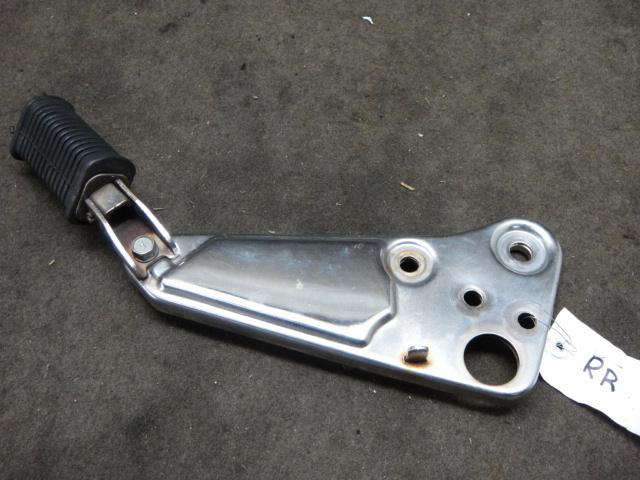 81 suzuki gs550 gs 550 l gs550l foot peg and bracket, rear right #1616