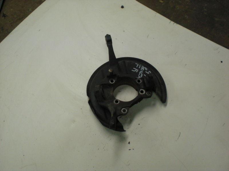 00 01 02 land rover discovery r. frt spindle/knuckle